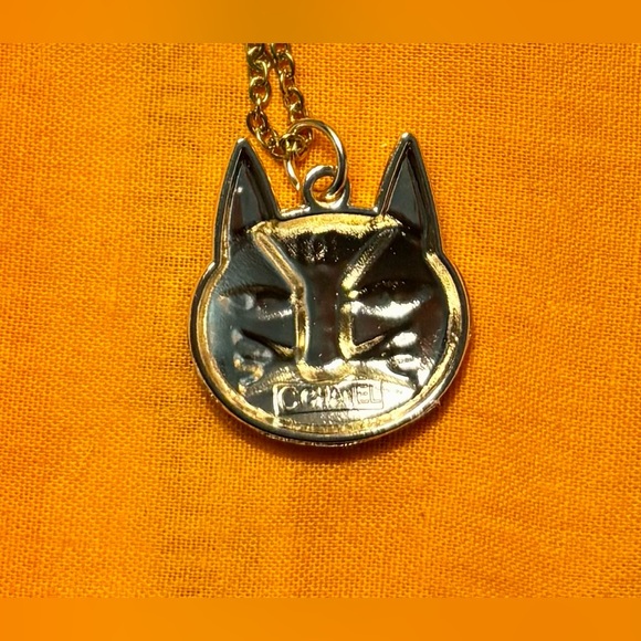 Upcycled Luxe & Handmake ❤️‍🔥 - Picture 11 of 17